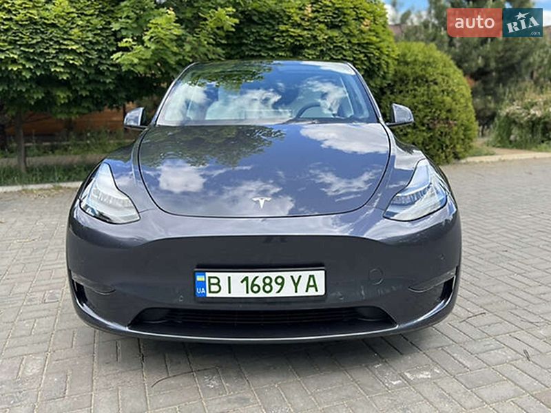 Позашляховик / Кросовер Tesla Model Y 2021 в Львові