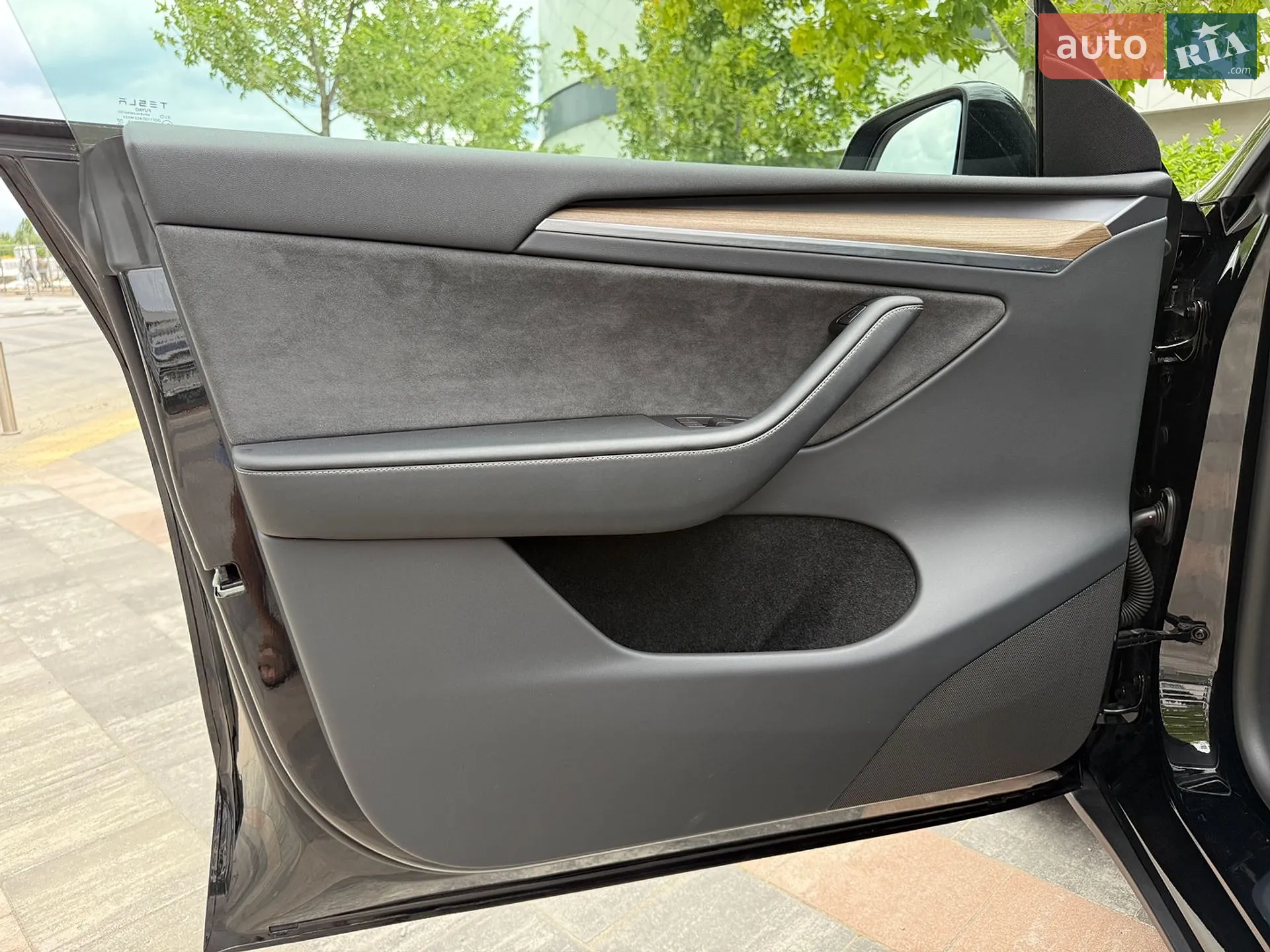 2024 Tesla Model Y - мініатюра 25