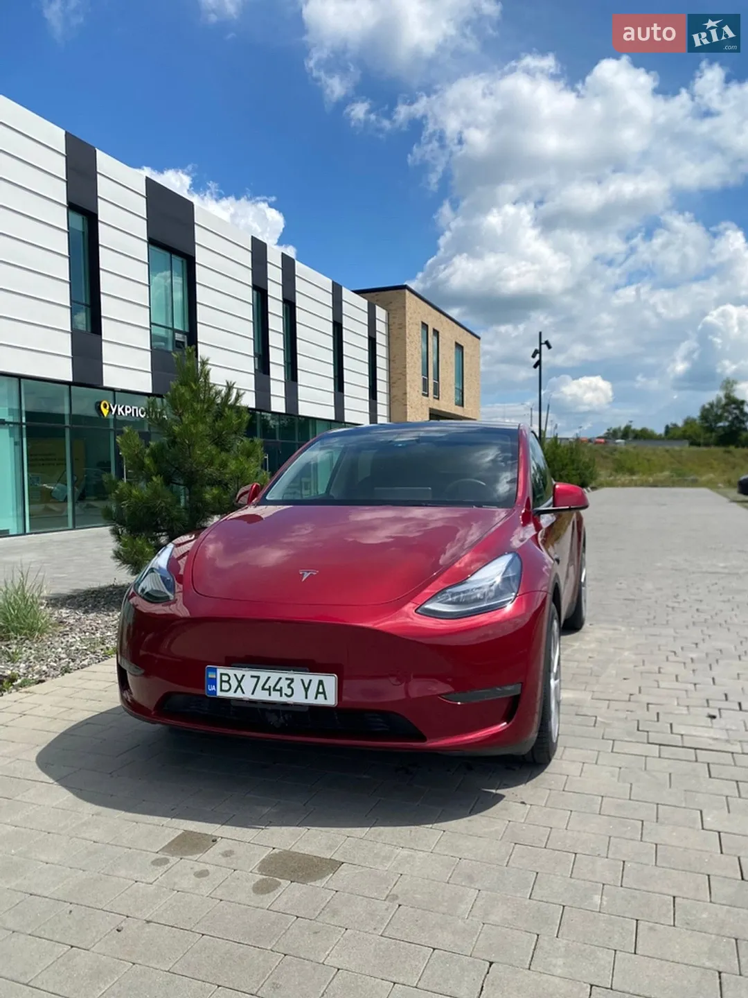 2024 Tesla Model Y - мініатюра 8