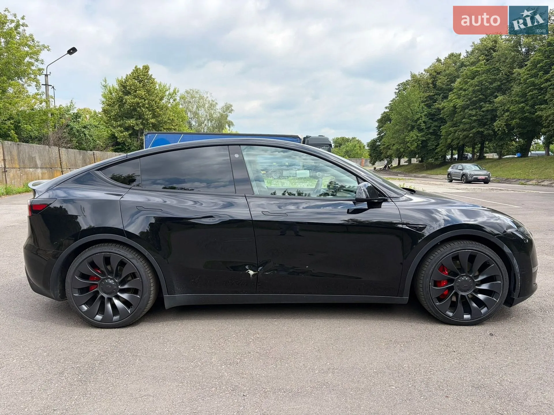 2024 Tesla Model Y - мініатюра 5