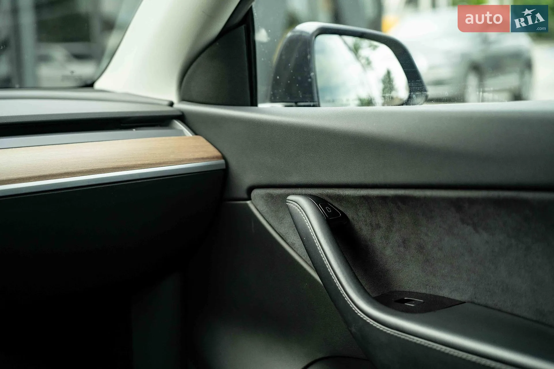 2020 Tesla Model Y - мініатюра 31