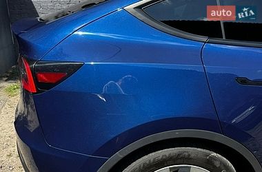 Позашляховик / Кросовер Tesla Model Y 2021 в Києві