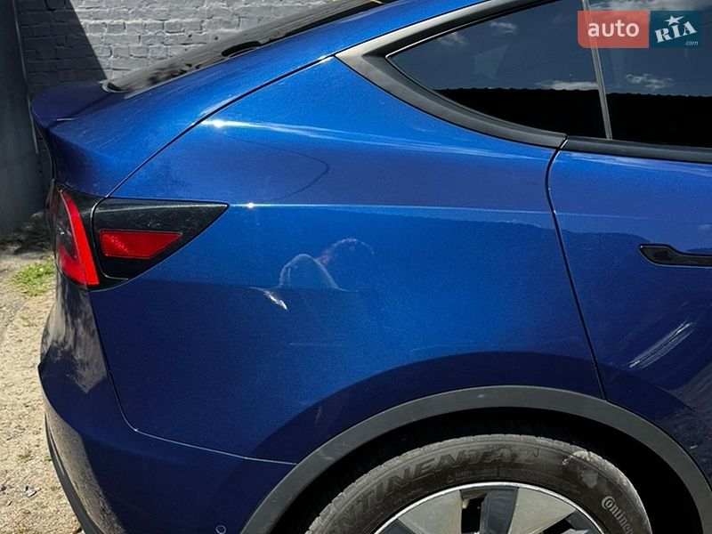 Позашляховик / Кросовер Tesla Model Y 2021 в Києві