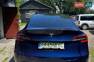 Позашляховик / Кросовер Tesla Model Y 2021 в Києві
