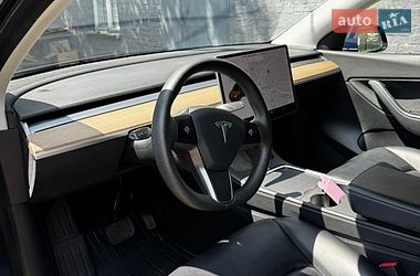 Позашляховик / Кросовер Tesla Model Y 2021 в Києві