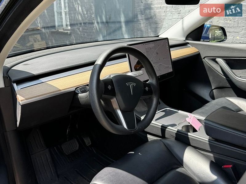 Позашляховик / Кросовер Tesla Model Y 2021 в Києві