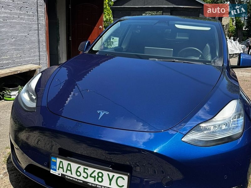 Позашляховик / Кросовер Tesla Model Y 2021 в Києві