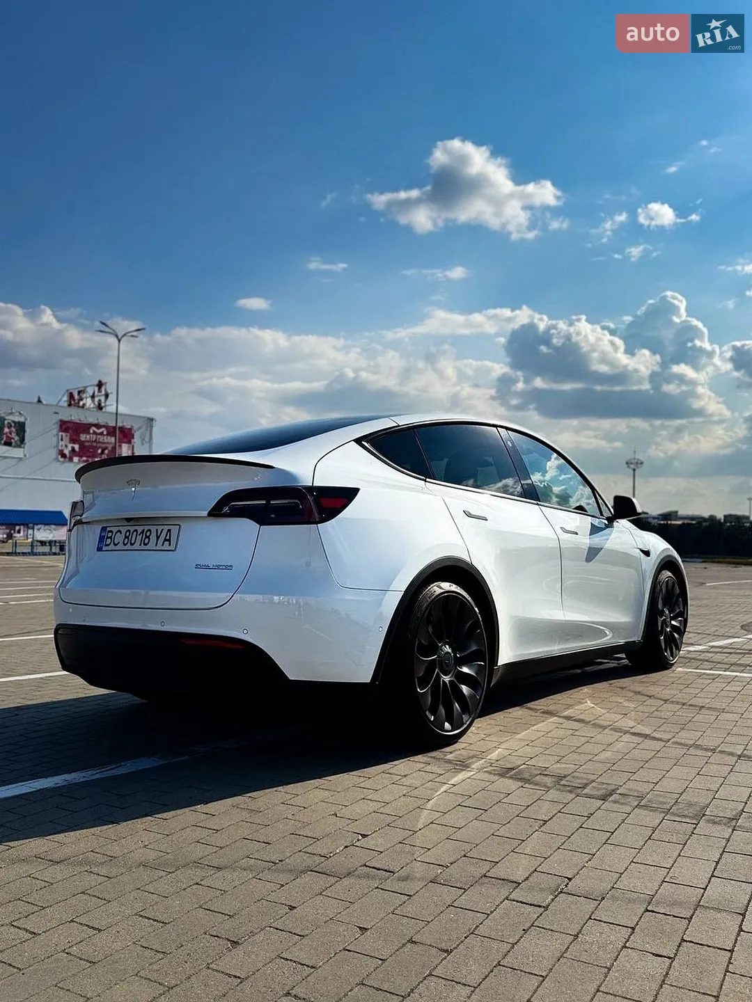 2022 Tesla Model Y - мініатюра 11