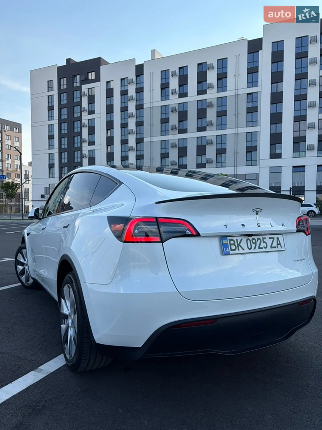 2023 Tesla Model Y - мініатюра 4
