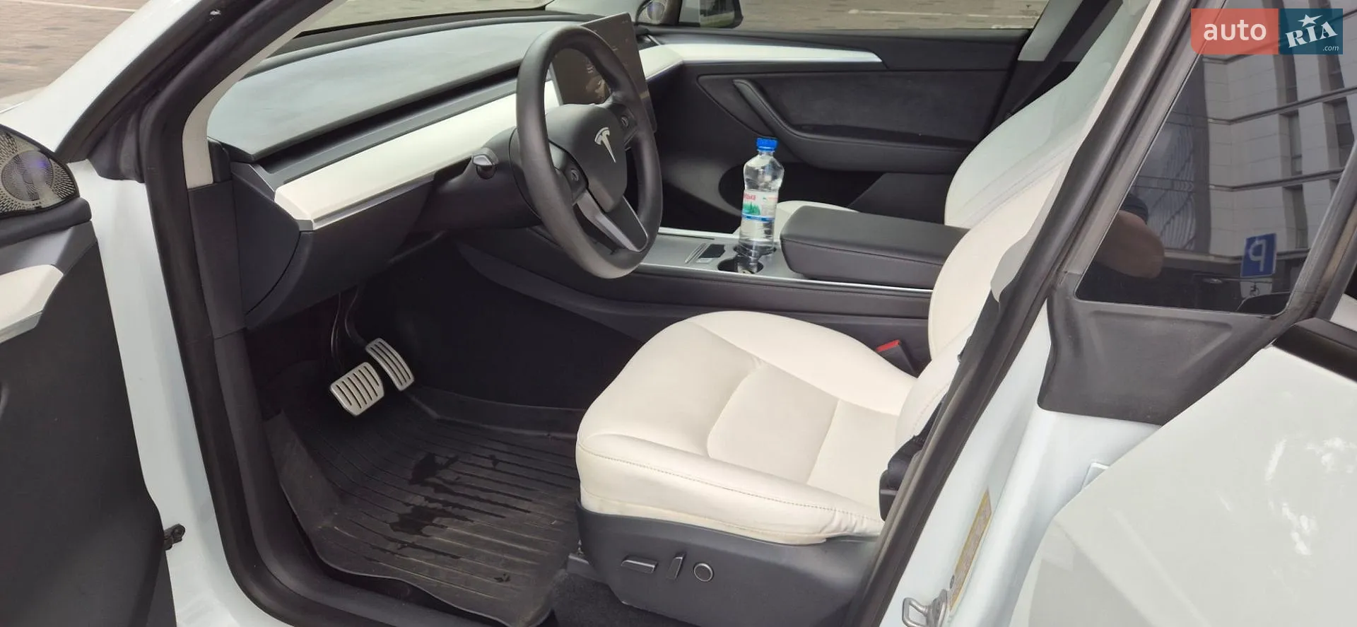 2023 Tesla Model Y - мініатюра 9