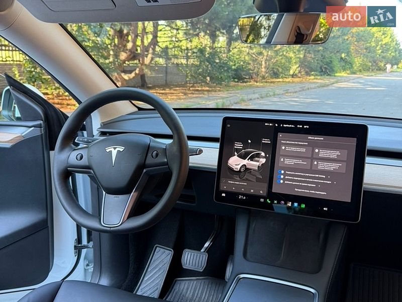 Внедорожник / Кроссовер Tesla Model Y 2023 в Днепре