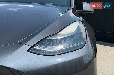 Внедорожник / Кроссовер Tesla Model Y 2021 в Львове