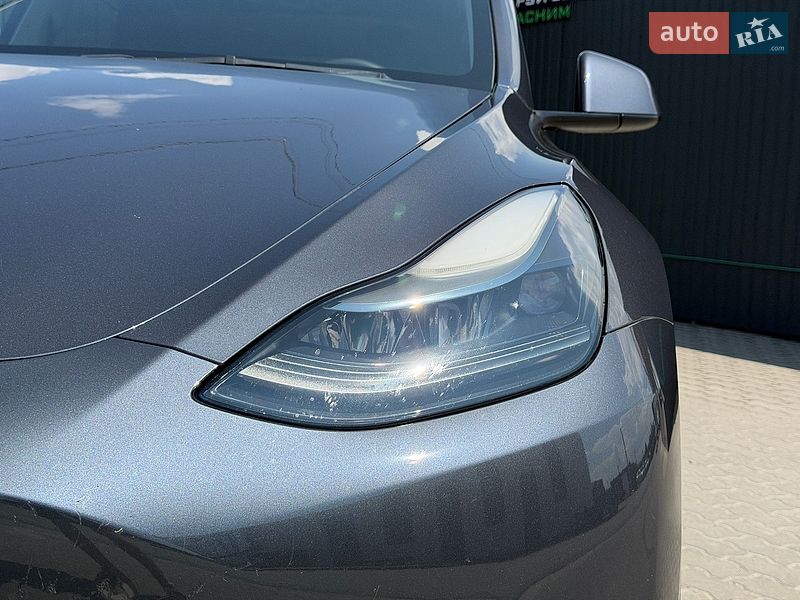 Внедорожник / Кроссовер Tesla Model Y 2021 в Львове