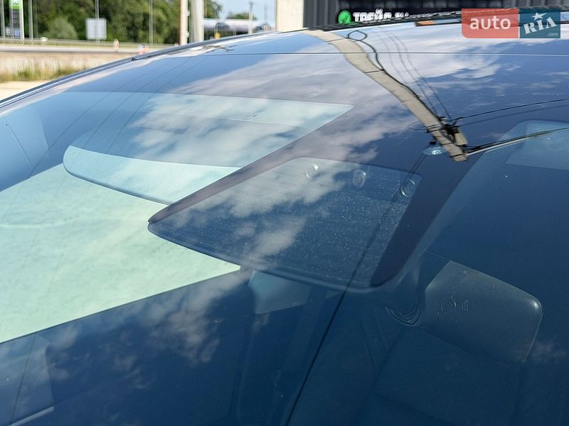 Внедорожник / Кроссовер Tesla Model Y 2021 в Львове