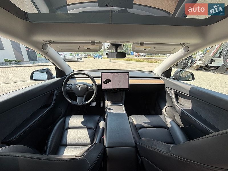 Внедорожник / Кроссовер Tesla Model Y 2021 в Львове