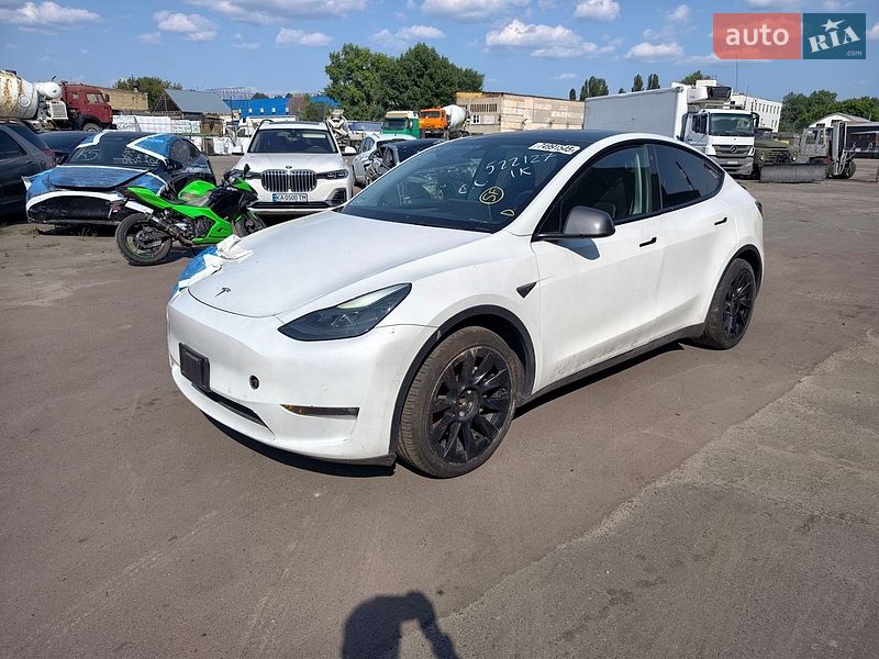 Внедорожник / Кроссовер Tesla Model Y 2022 в Киеве фото 24 Внедорожник / Кроссовер Tesla Model Y 2022 в Киеве