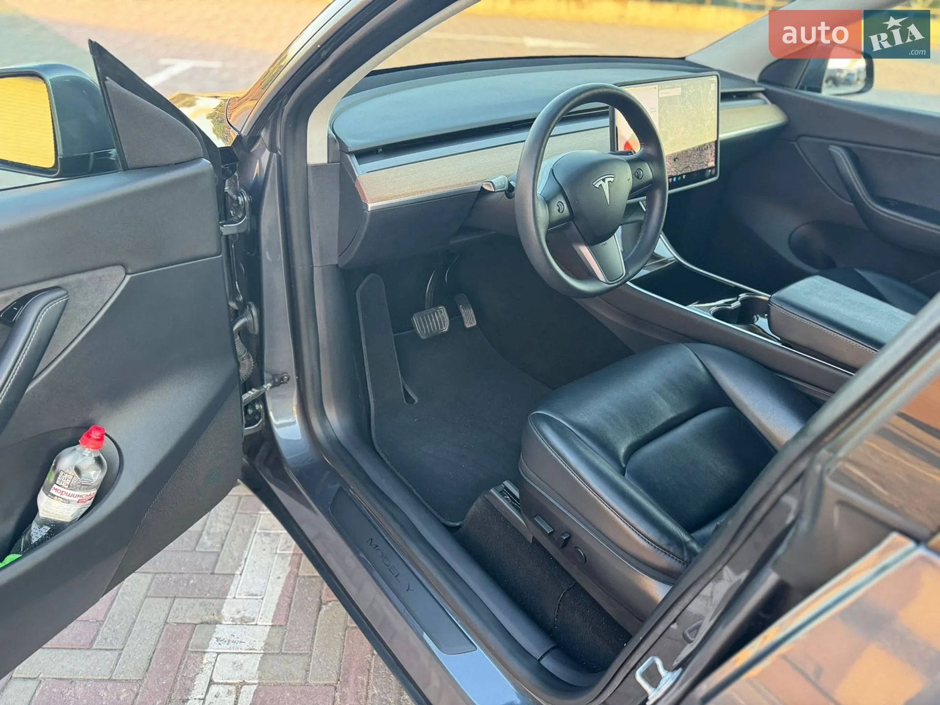 2020 Tesla Model Y - мініатюра 8