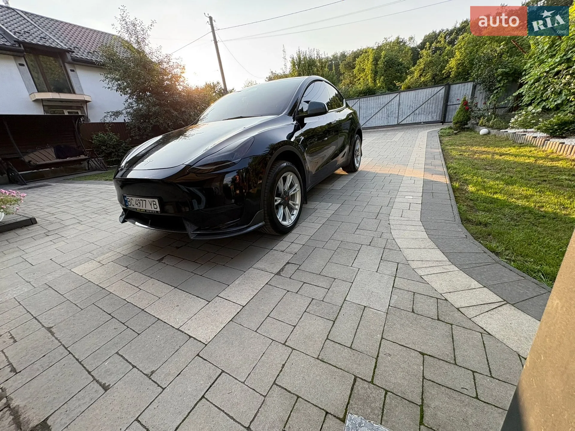 2020 Tesla Model Y - мініатюра 6