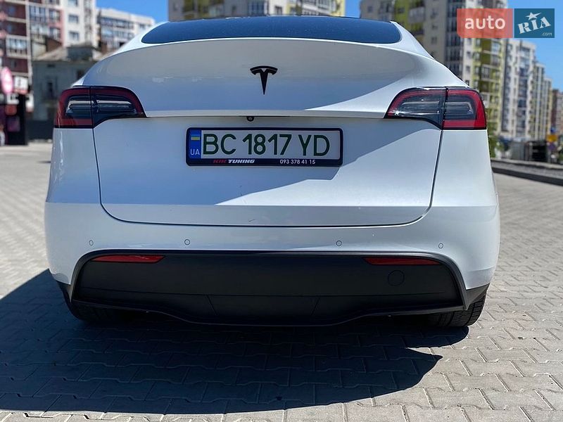 Внедорожник / Кроссовер Tesla Model Y 2021 в Львове