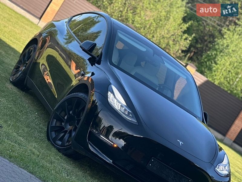 Внедорожник / Кроссовер Tesla Model Y 2020 в Львове