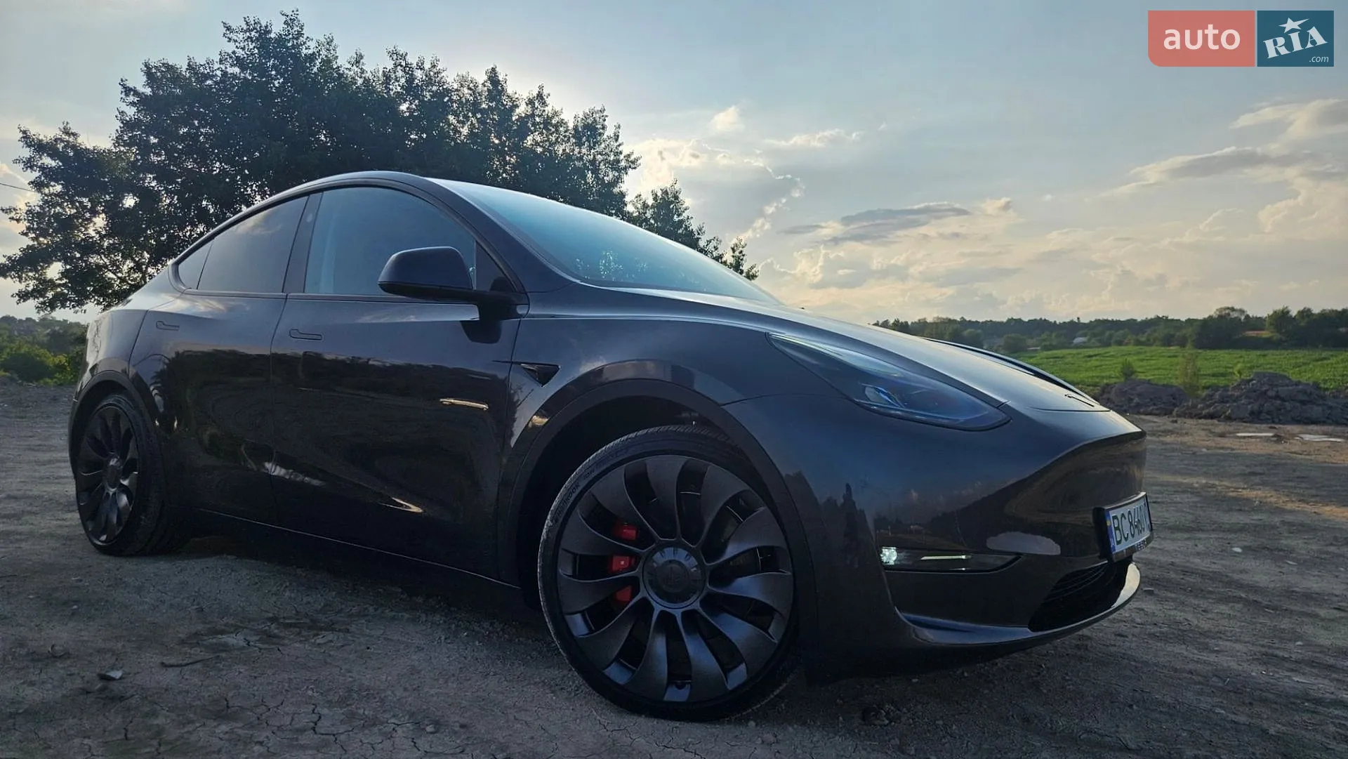 2024 Tesla Model Y - мініатюра 4