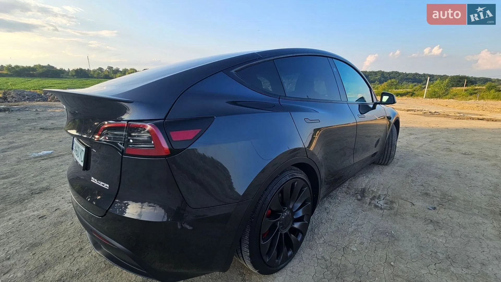 2024 Tesla Model Y - мініатюра 23