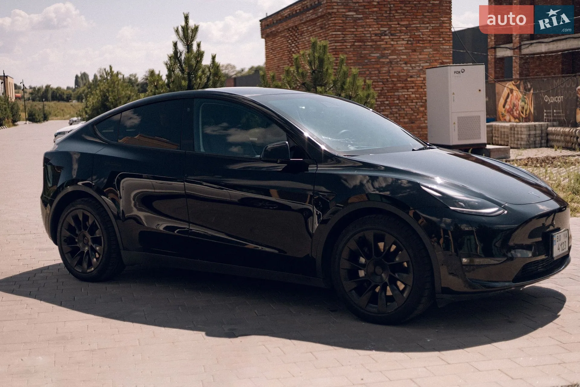 2022 Tesla Model Y - мініатюра 3