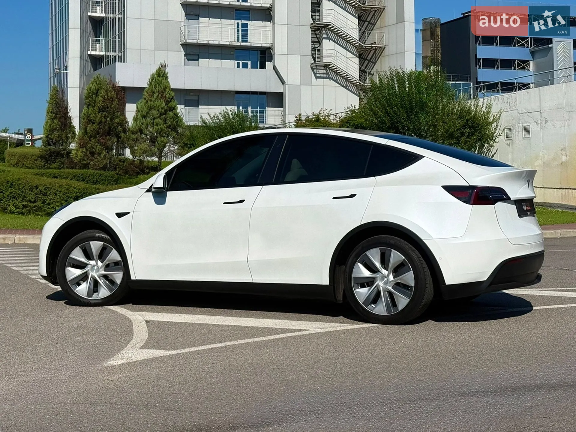 2020 Tesla Model Y - мініатюра 11