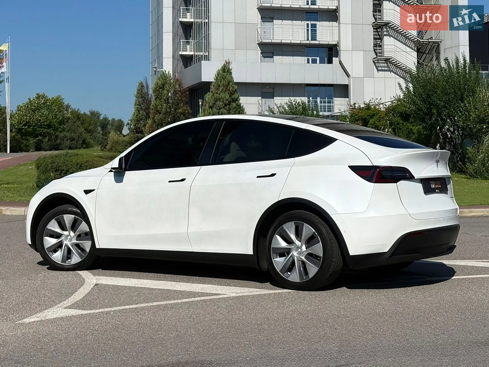 2020 Tesla Model Y - мініатюра 12