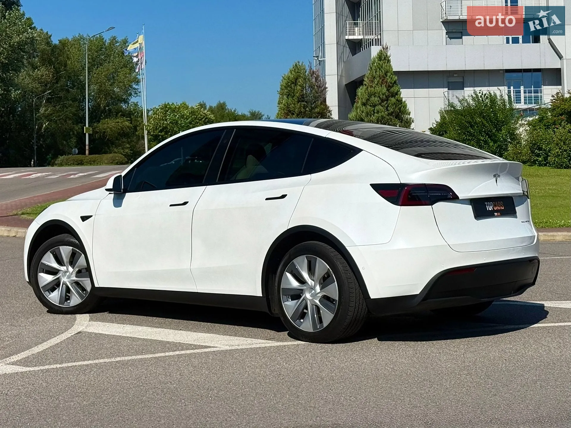 2020 Tesla Model Y - мініатюра 13