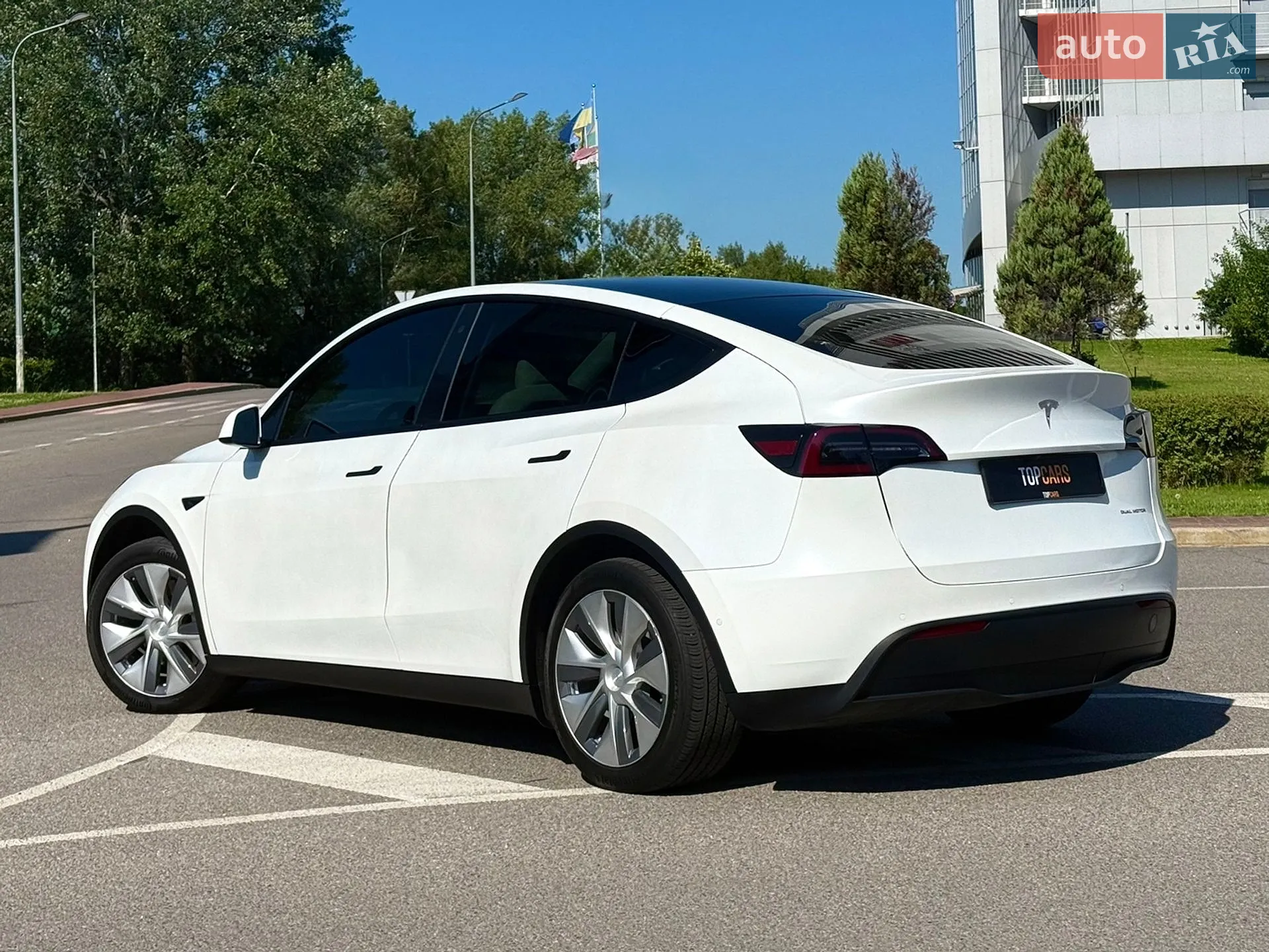 2020 Tesla Model Y - мініатюра 14