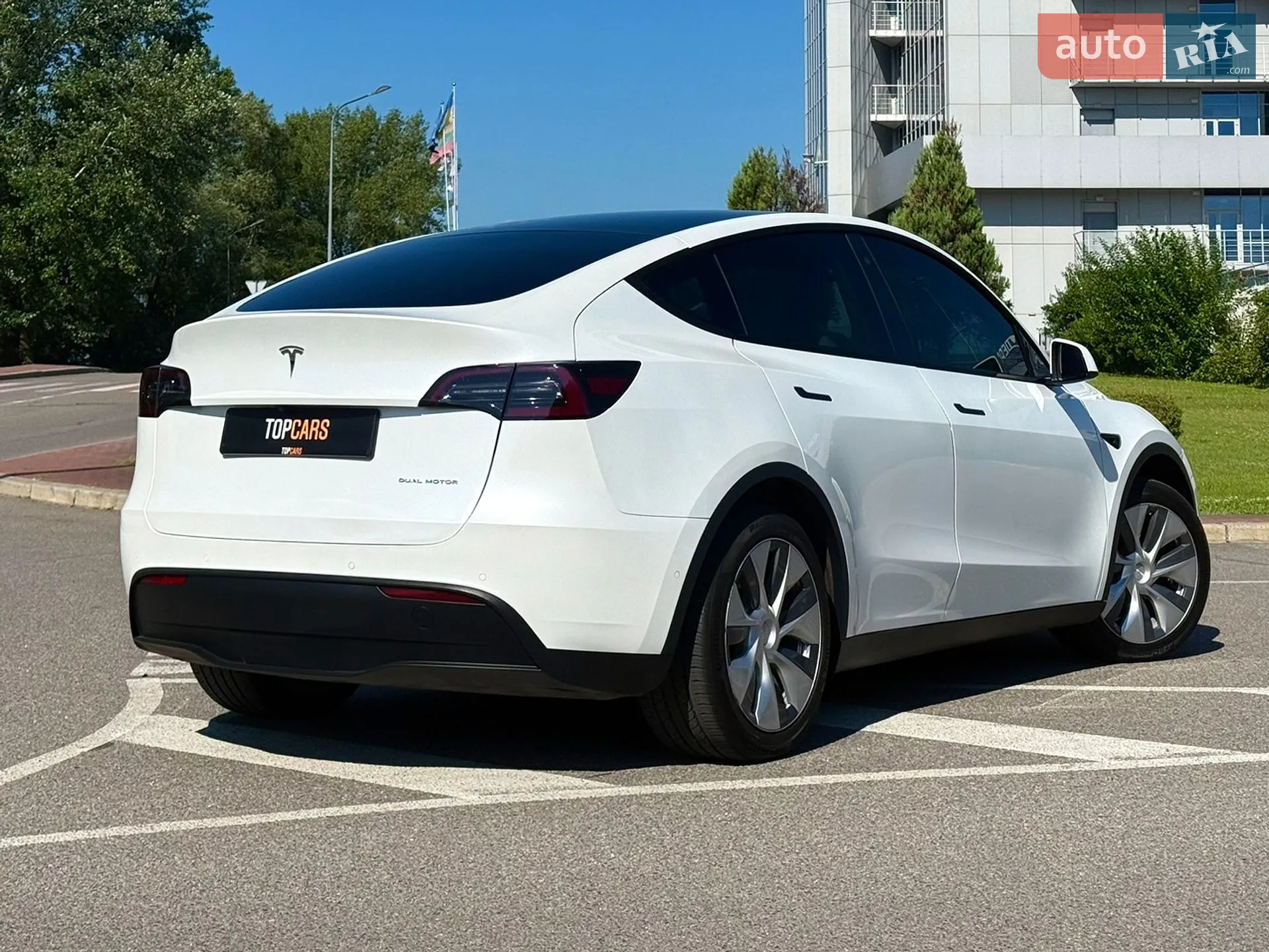 2020 Tesla Model Y - мініатюра 21