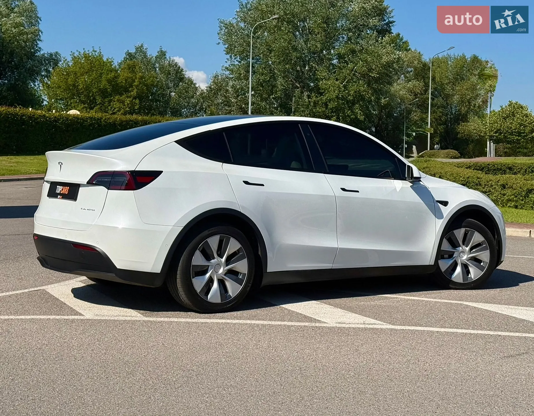 2020 Tesla Model Y - мініатюра 23