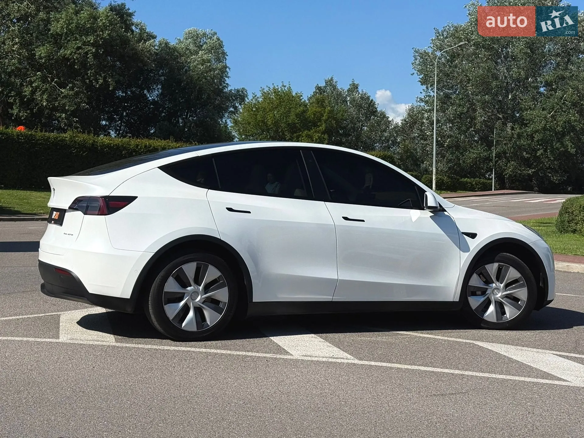 2020 Tesla Model Y - мініатюра 24