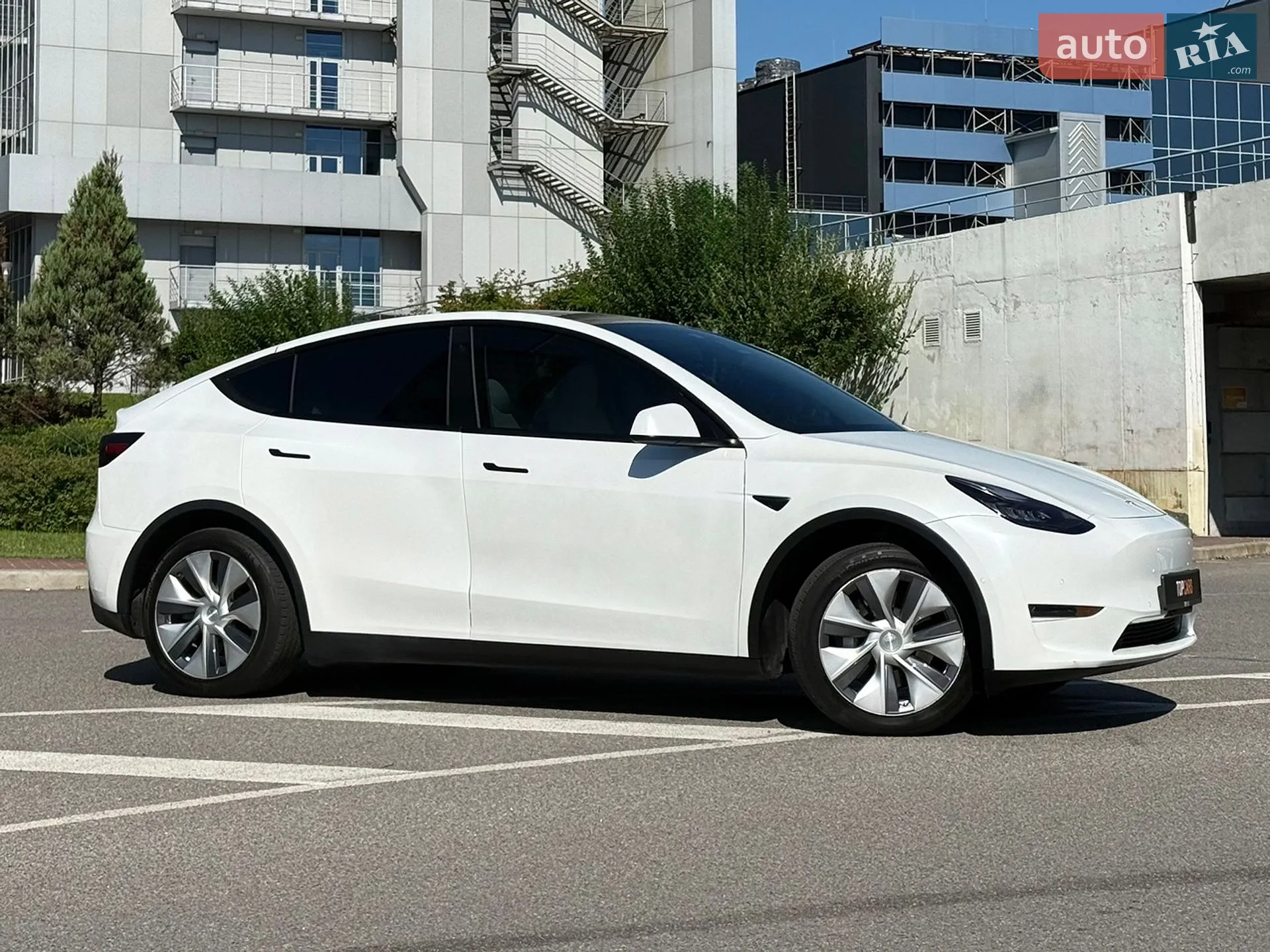 2020 Tesla Model Y - мініатюра 27
