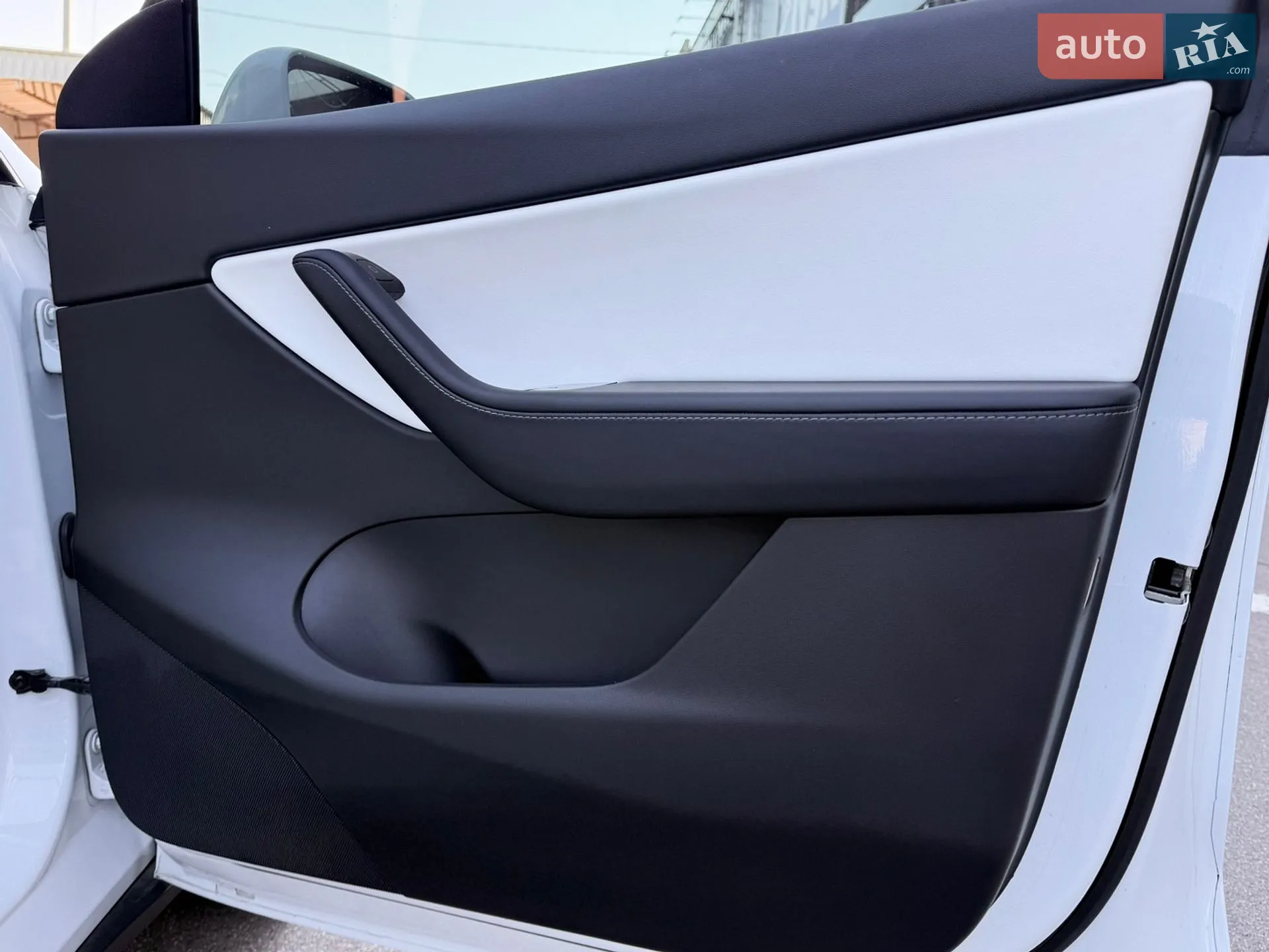 2020 Tesla Model Y - мініатюра 36