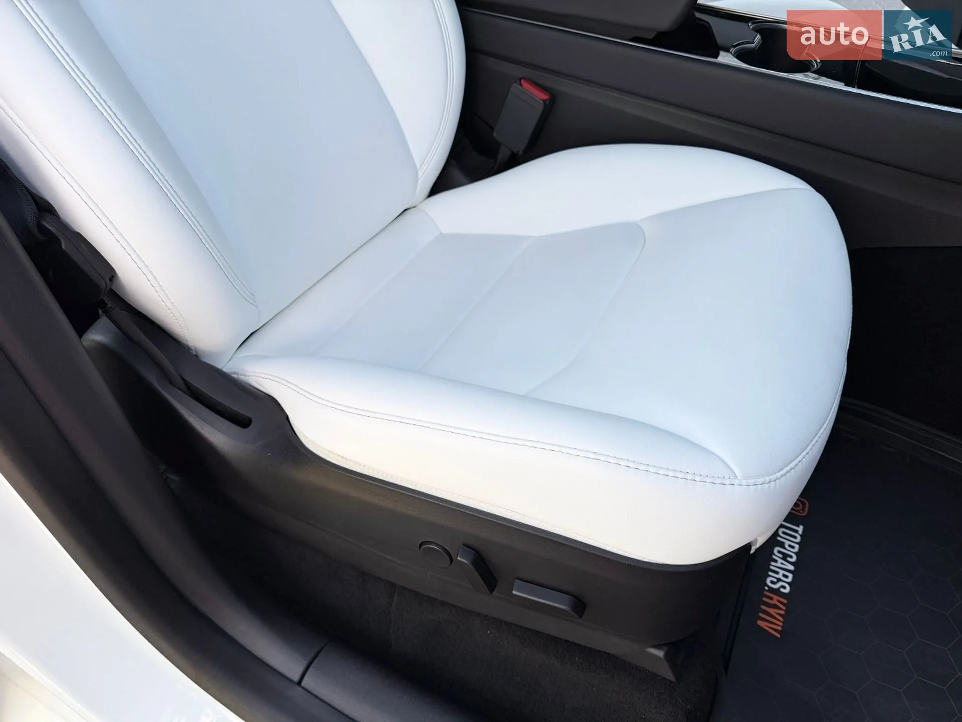 2020 Tesla Model Y - мініатюра 42