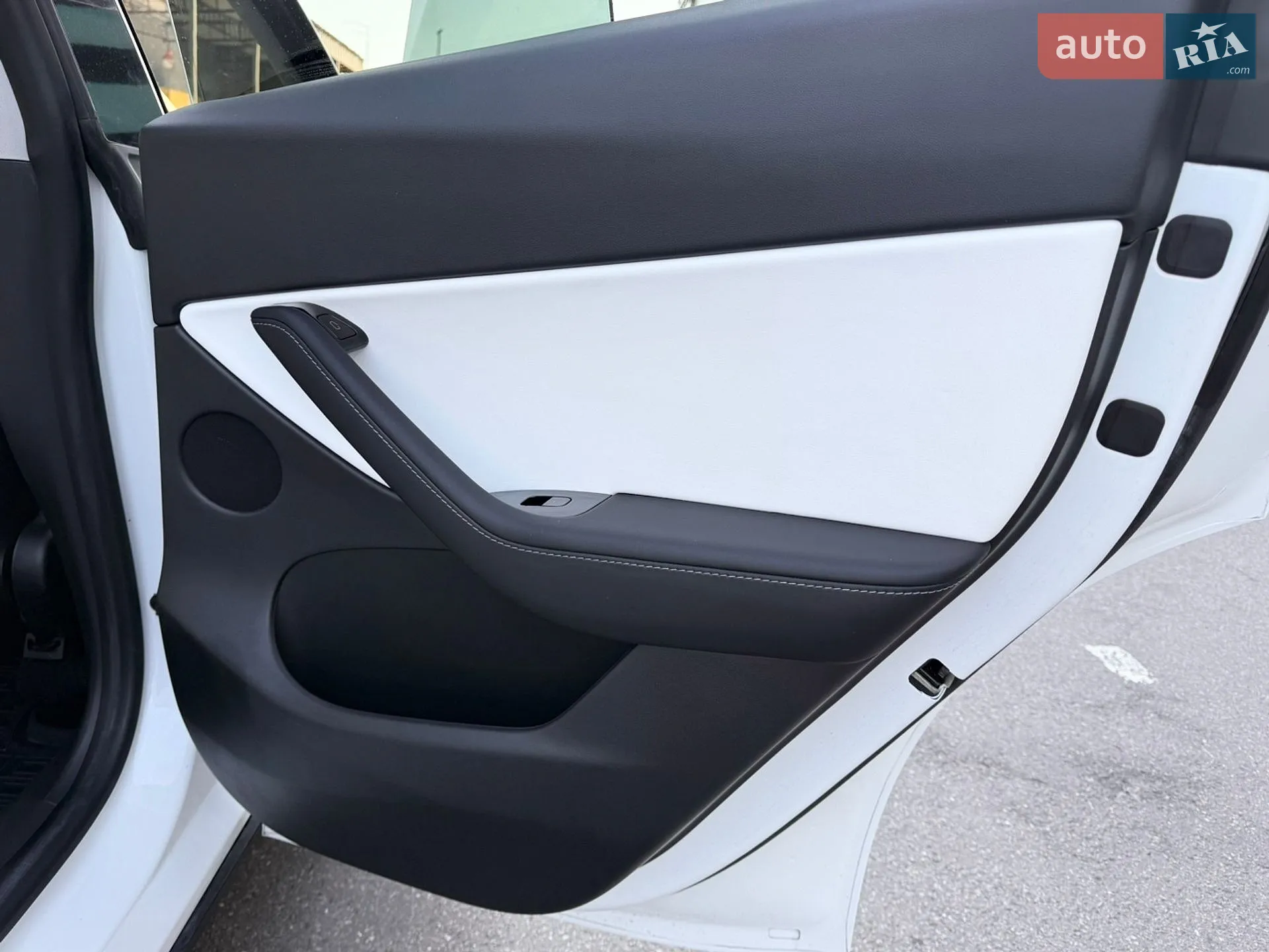 2020 Tesla Model Y - мініатюра 43