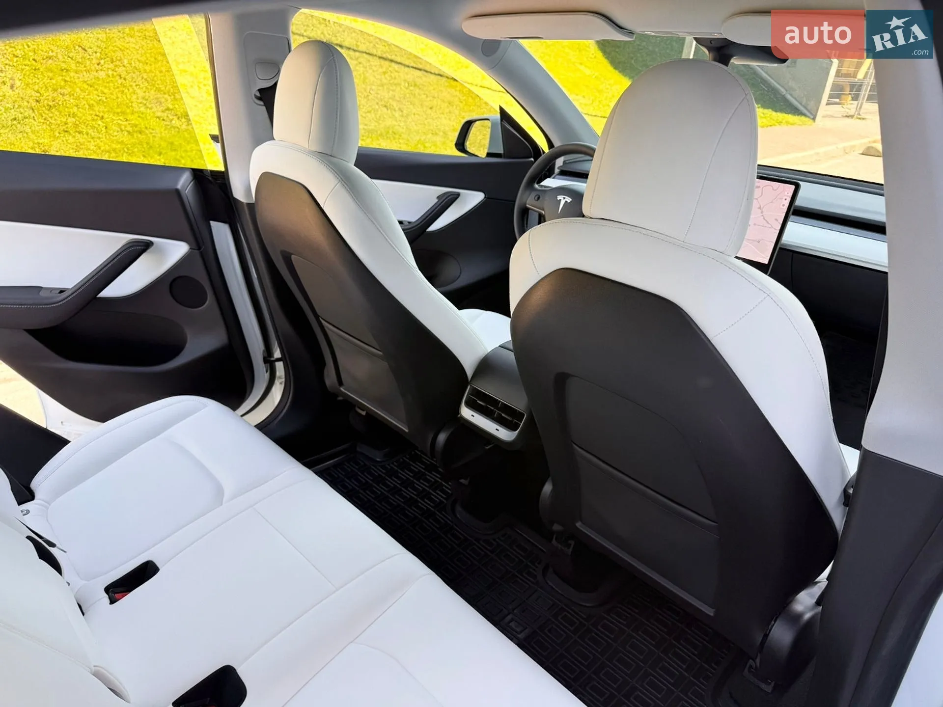 2020 Tesla Model Y - мініатюра 44