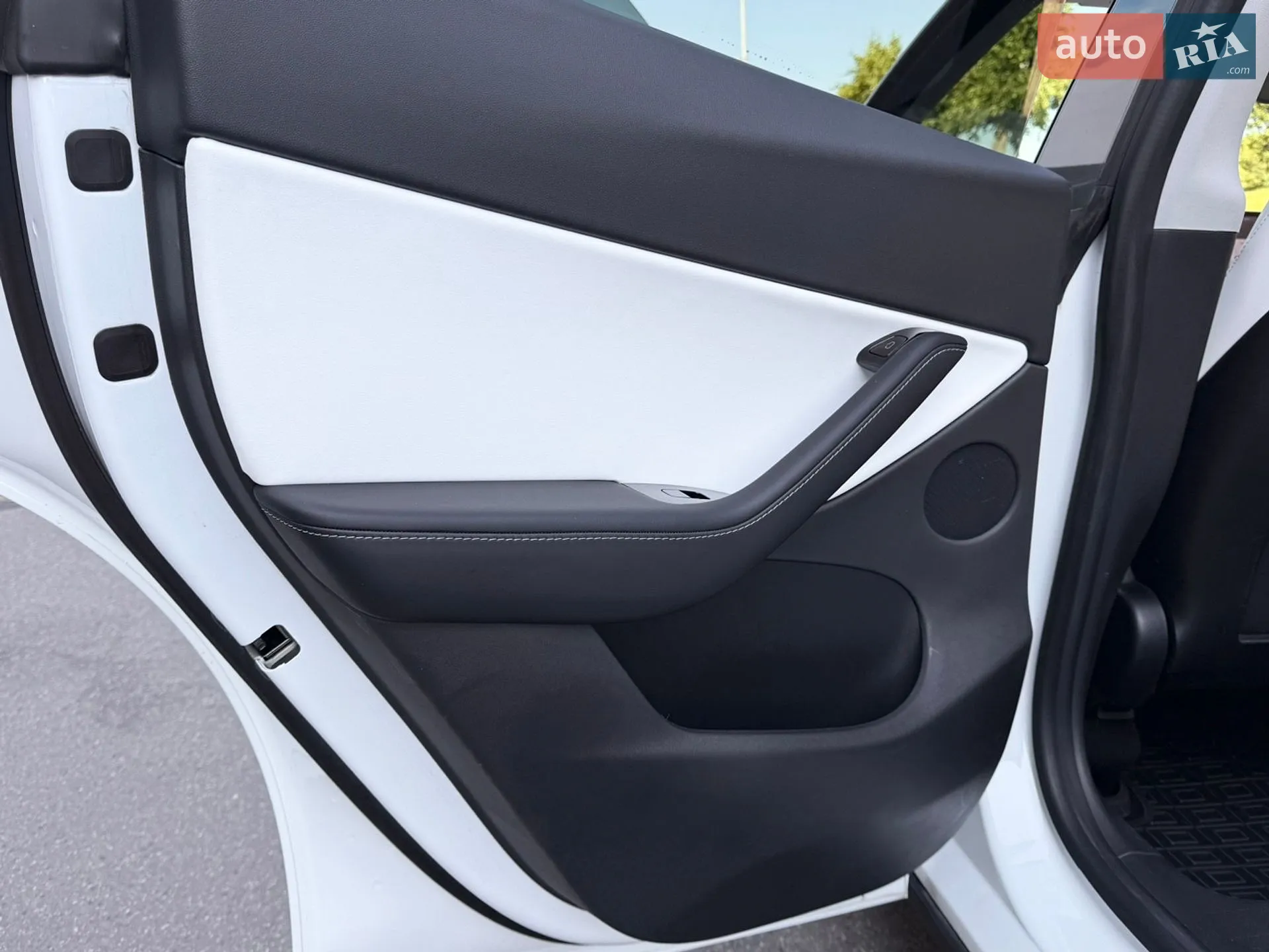 2020 Tesla Model Y - мініатюра 50