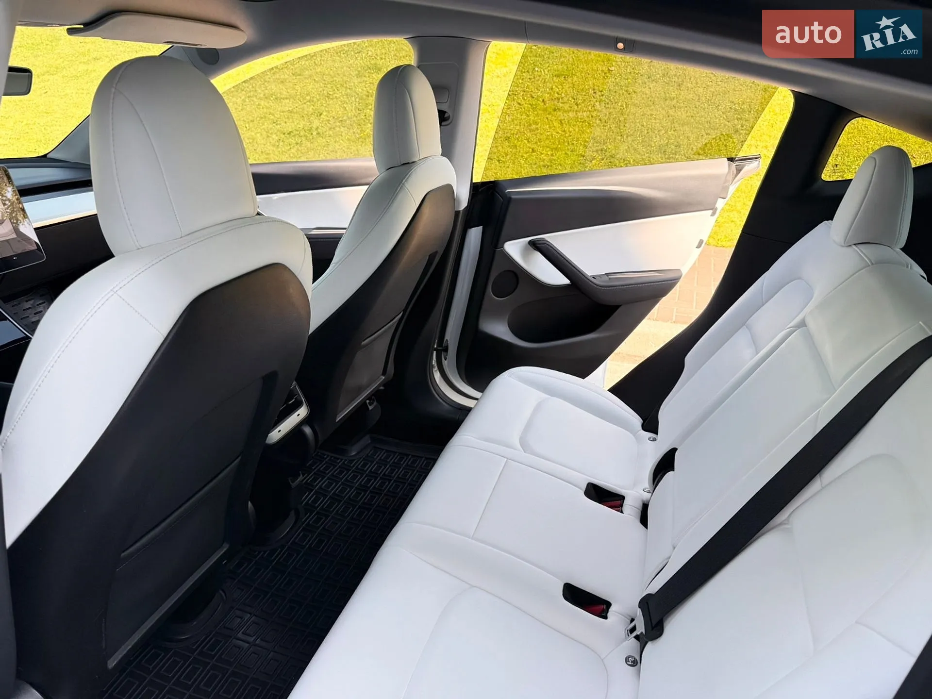 2020 Tesla Model Y - мініатюра 51