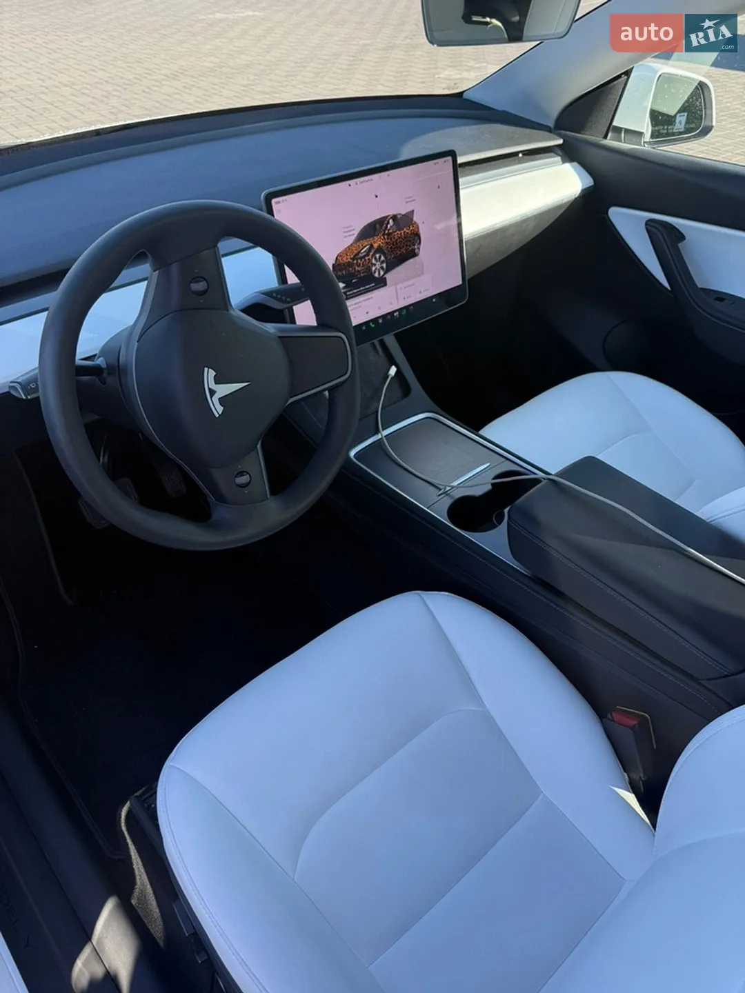 2022 Tesla Model Y - мініатюра 23
