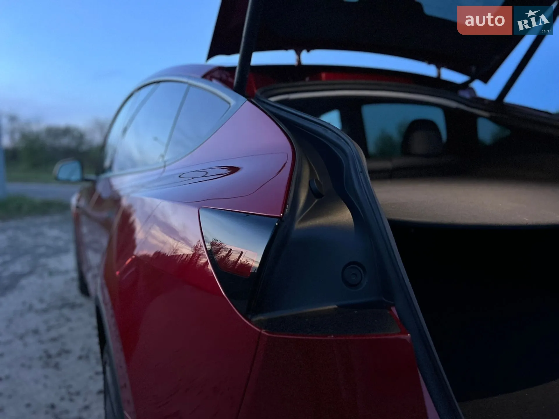 2025 Tesla Model Y - мініатюра 29