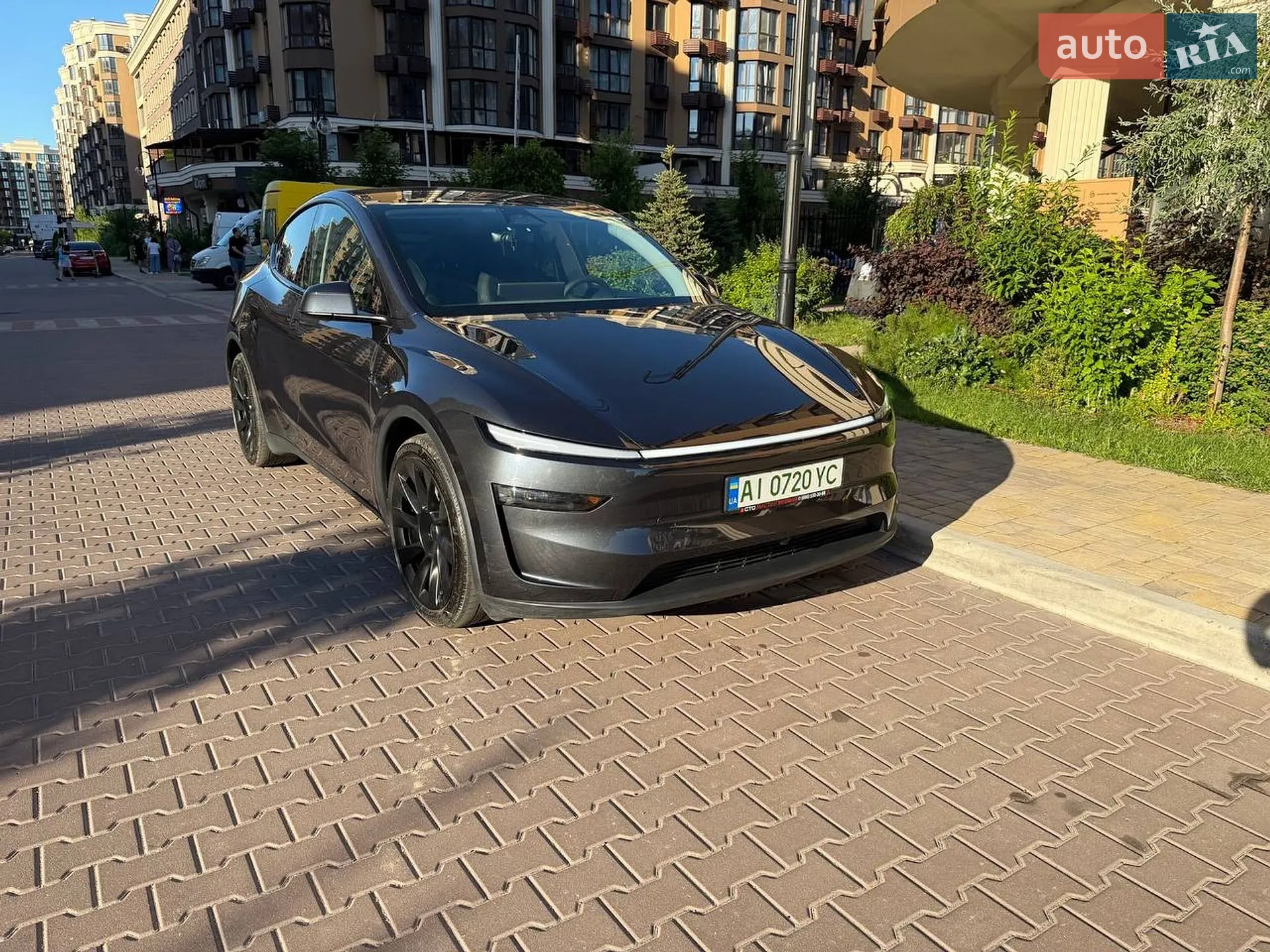 2025 Tesla Model Y - мініатюра 70