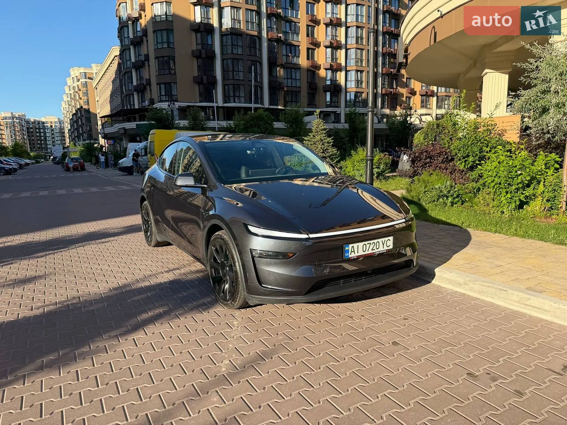 2025 Tesla Model Y - мініатюра 71