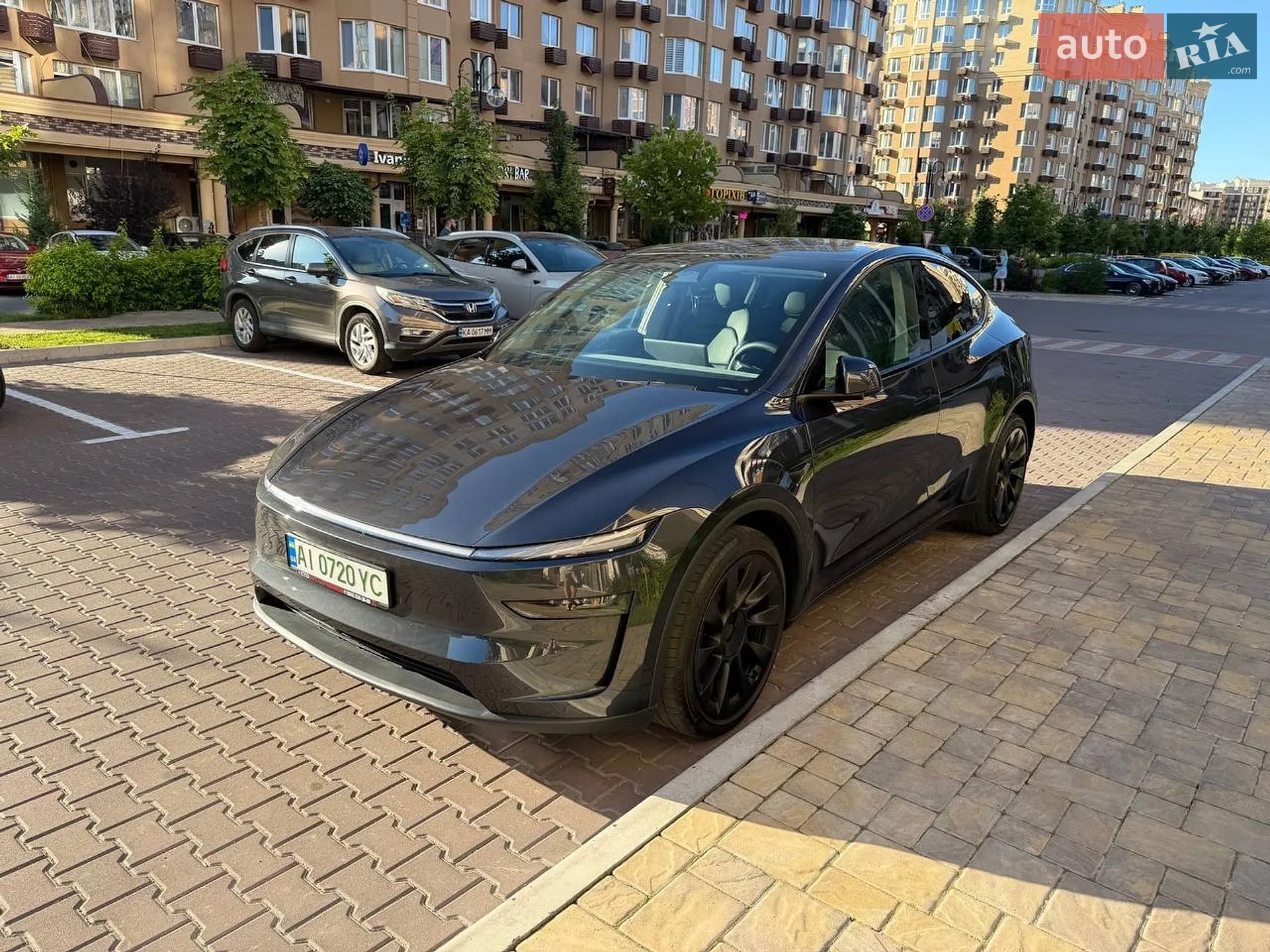 2025 Tesla Model Y - мініатюра 72