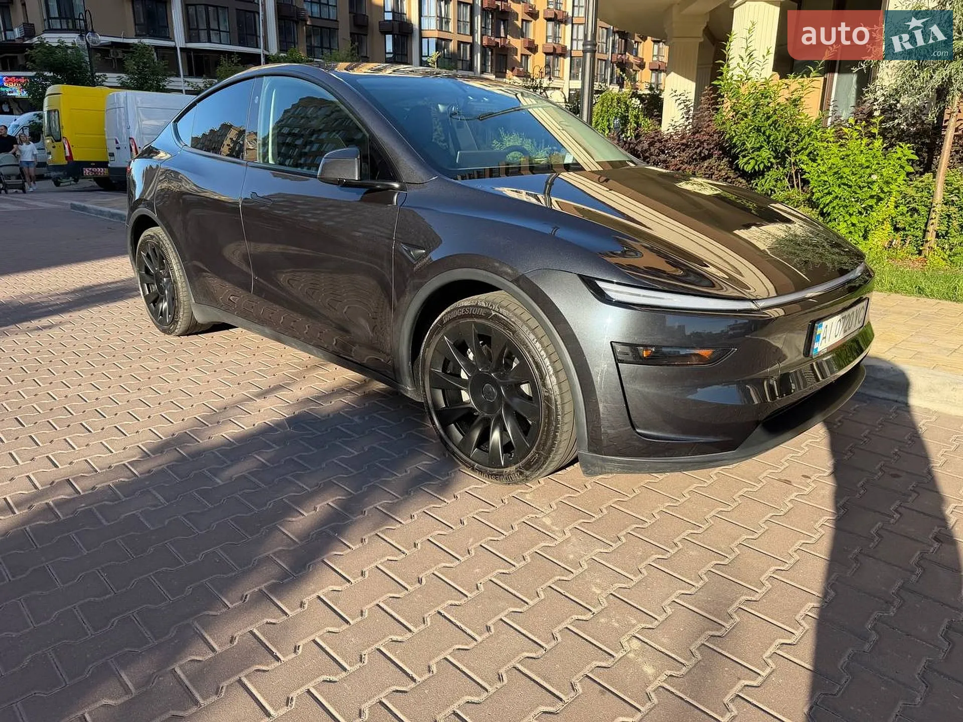 2025 Tesla Model Y - мініатюра 81