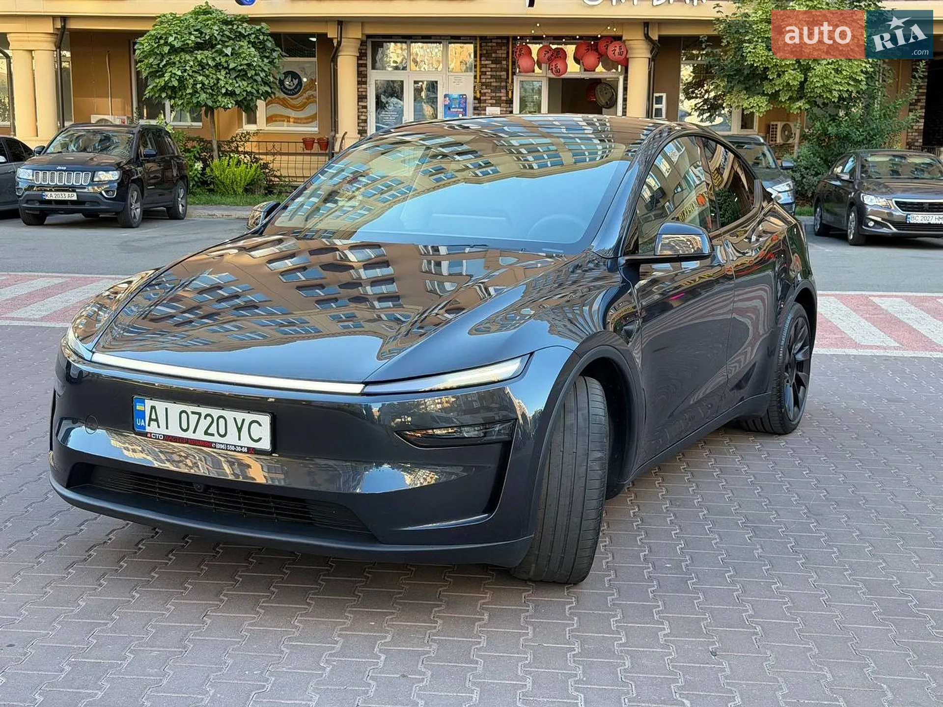 2025 Tesla Model Y - мініатюра 98