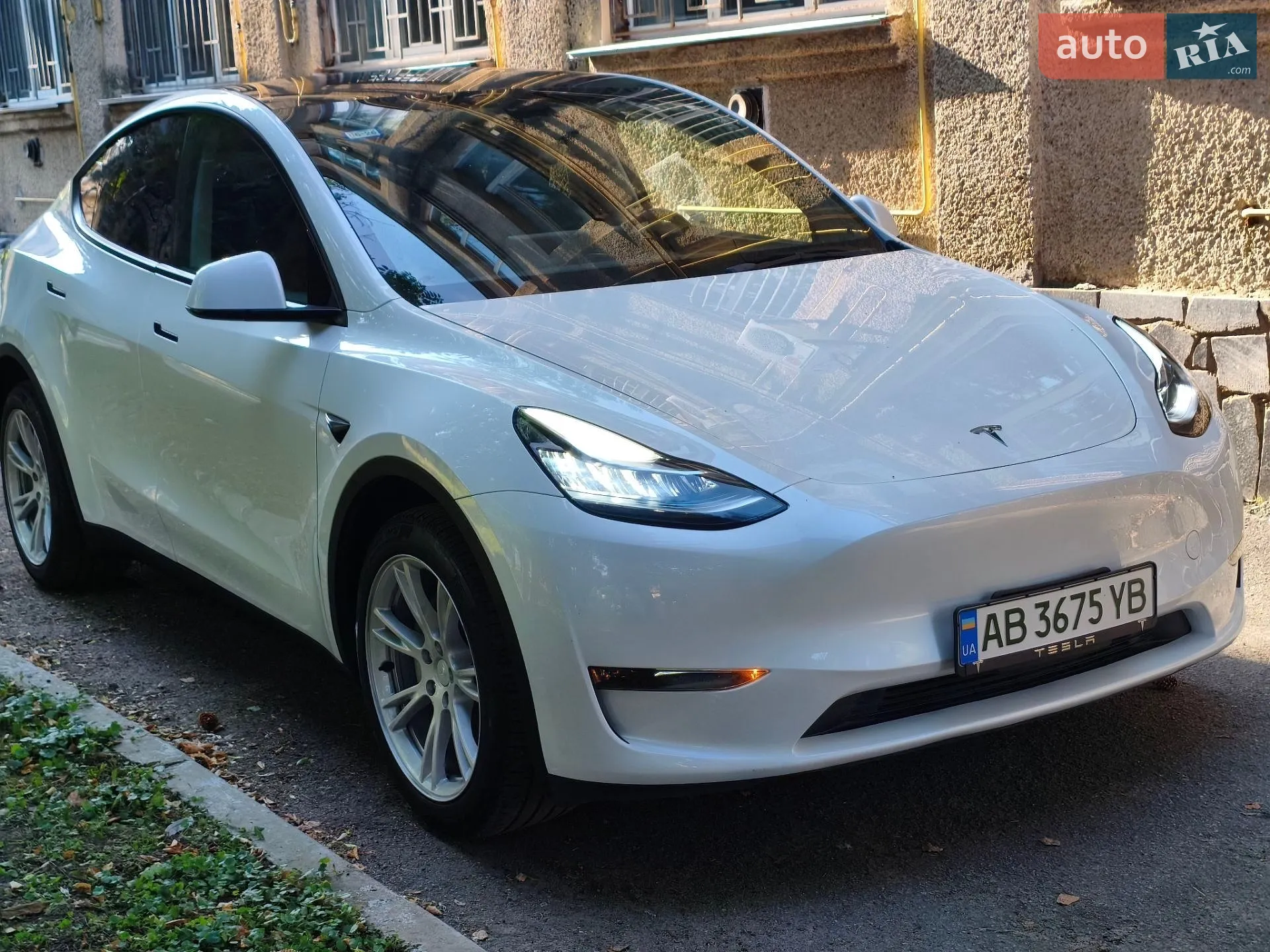 2023 Tesla Model Y - мініатюра 32