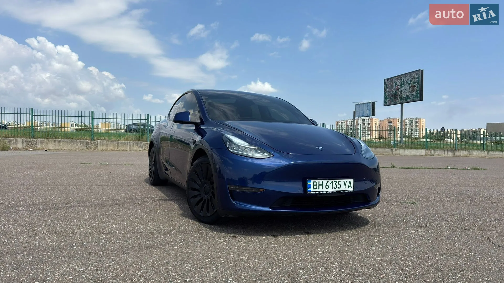 Tesla Model Y 2025 VIN 7SAYGDEE1TA388405 фото оголошення 13 з 20